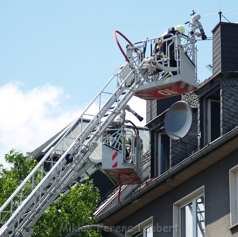 Dachstuhlbrand Koeln Kalk Kalker Hauptstr   P223.JPG